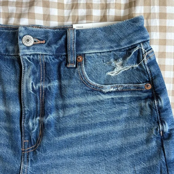 NWT American Eagle Curvy Strigid Mom Short Super High Rise - Picture 3 of 10